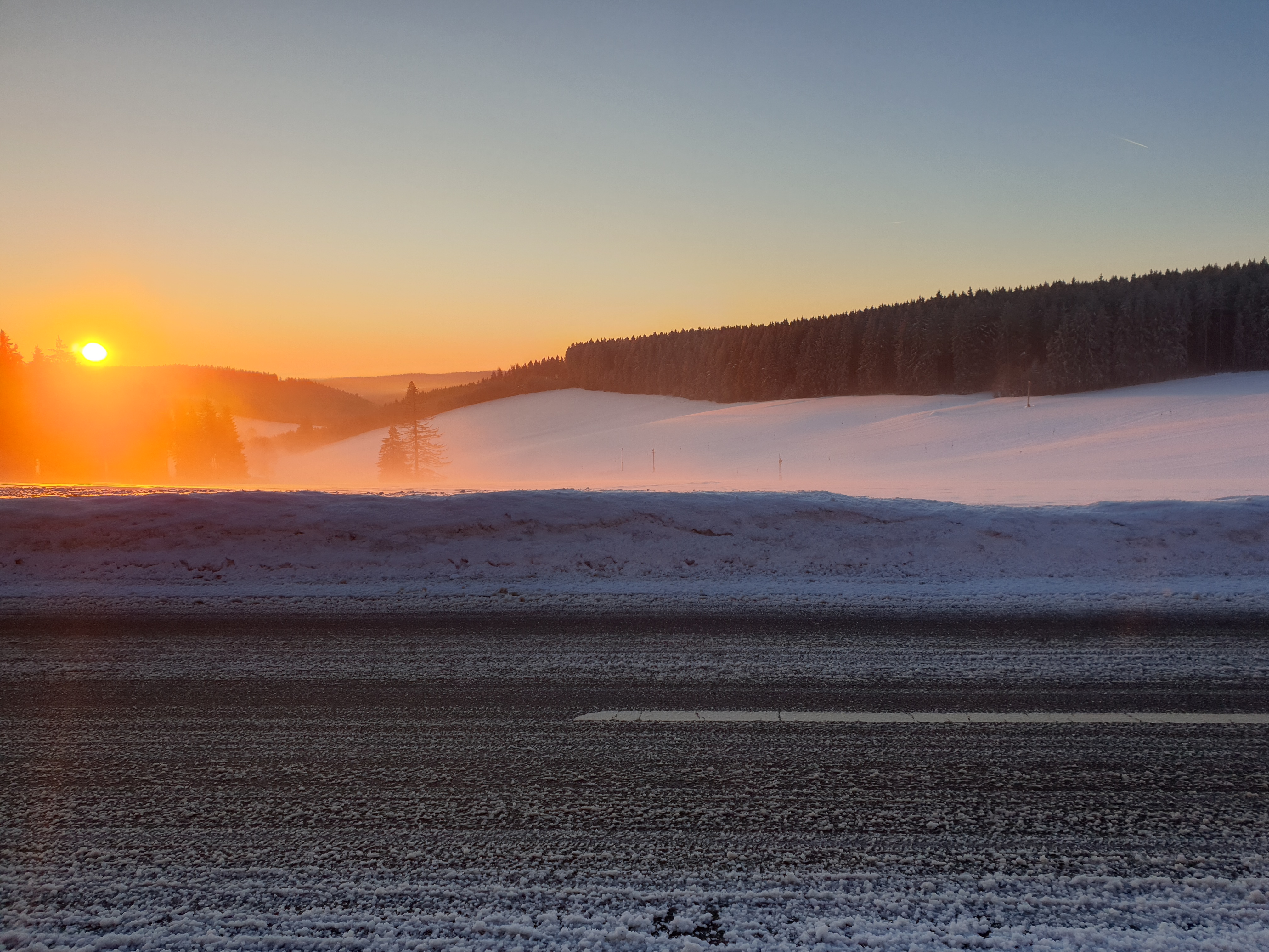 Oberkirnach Schloßberg Winter Sonnenaufgang1