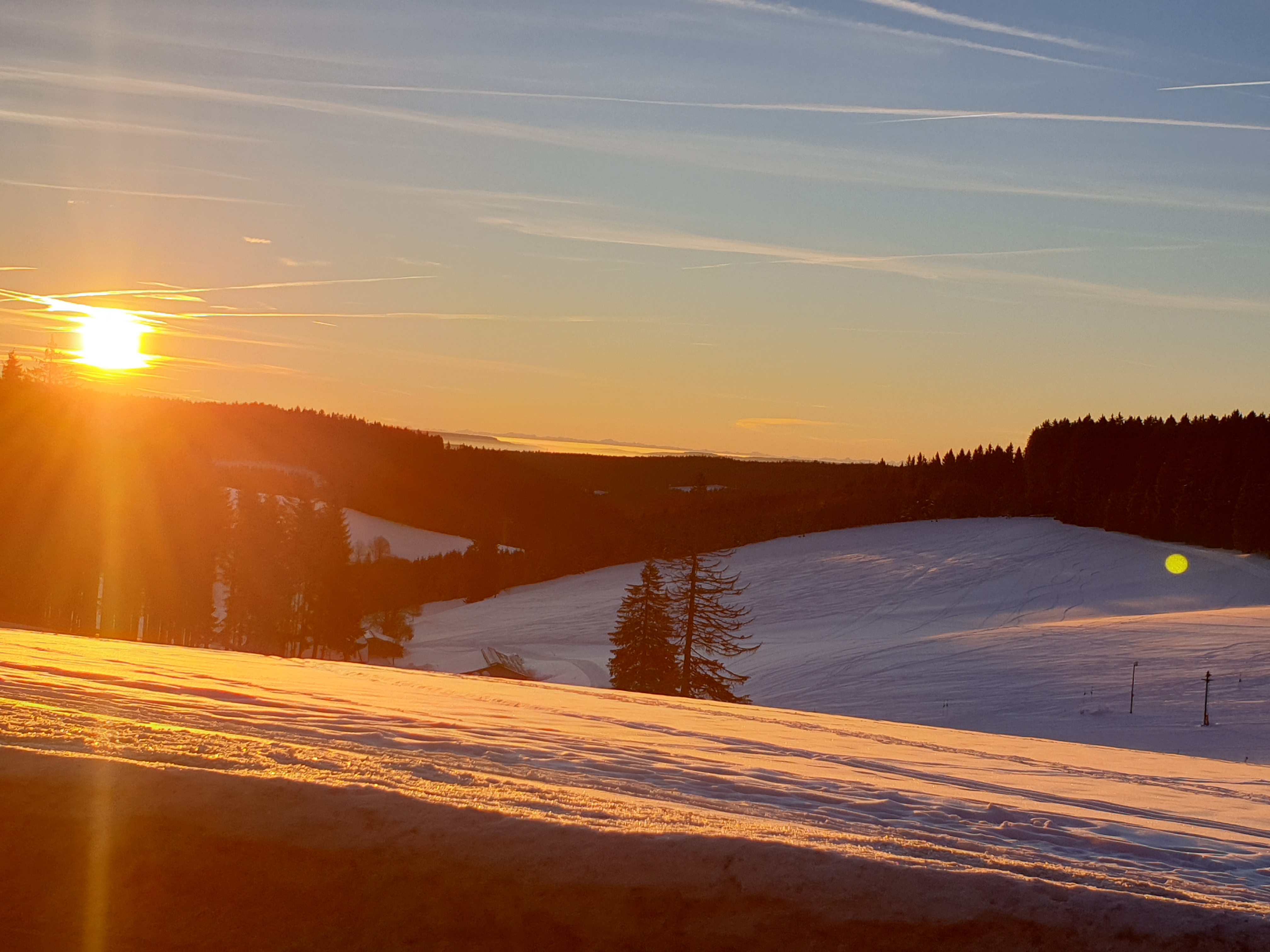 Oberkirnach Schloßberg Winter Sonnenaufgang2